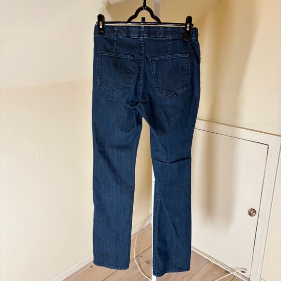 Christopher Blue EUC Women's Dark Wash Straight Leg Jeans Size 4 - Picture 3 of 9